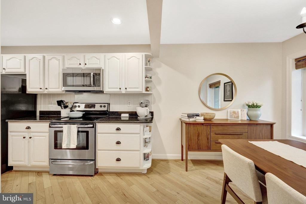 2184 Glencourse Lane - Photo 4