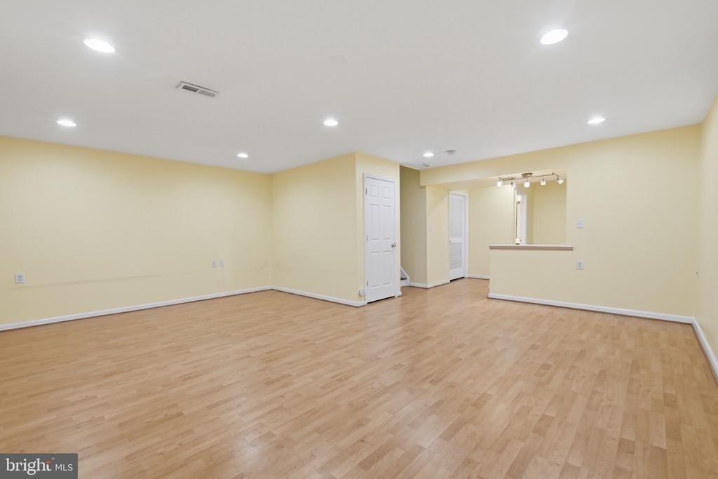 9135 Stonegarden Drive - Photo 29