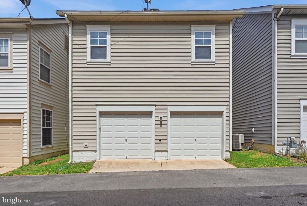 9135 Stonegarden Drive - Photo 33