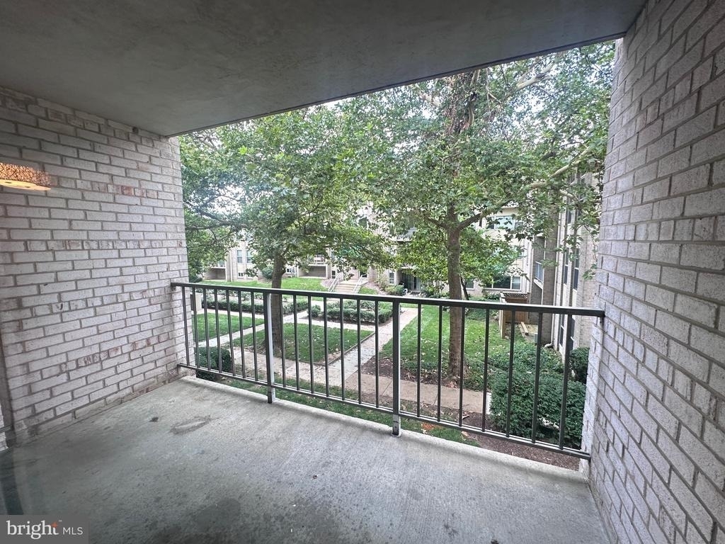 19 Canterbury Square - Photo 11