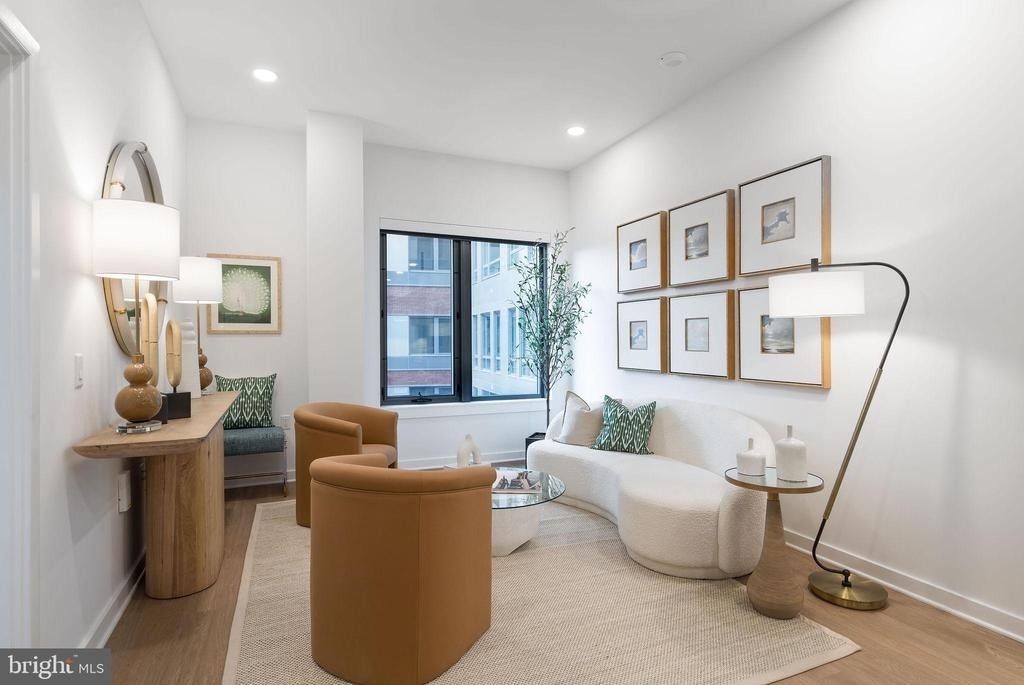 1055 N Fairfax Street - Photo 7