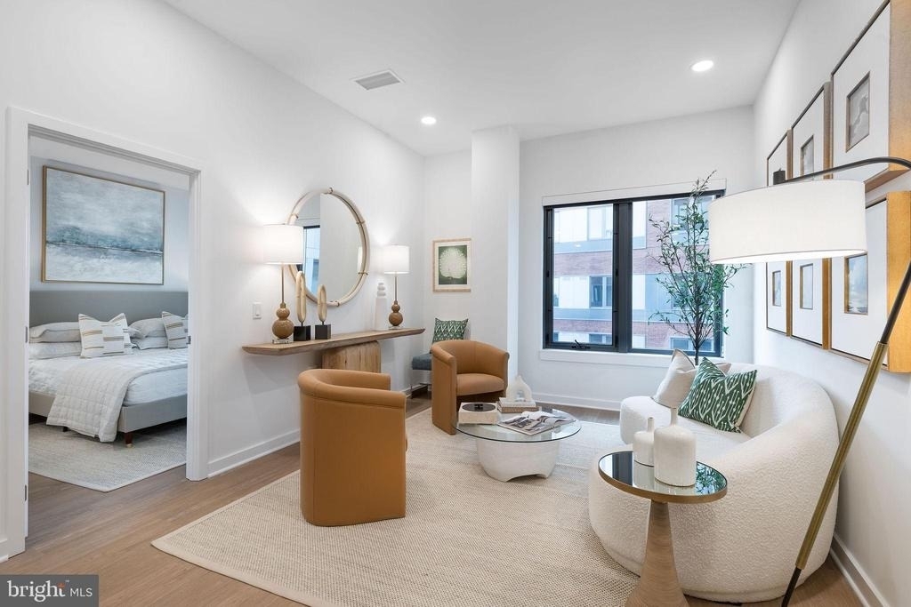 1055 N Fairfax Street - Photo 6
