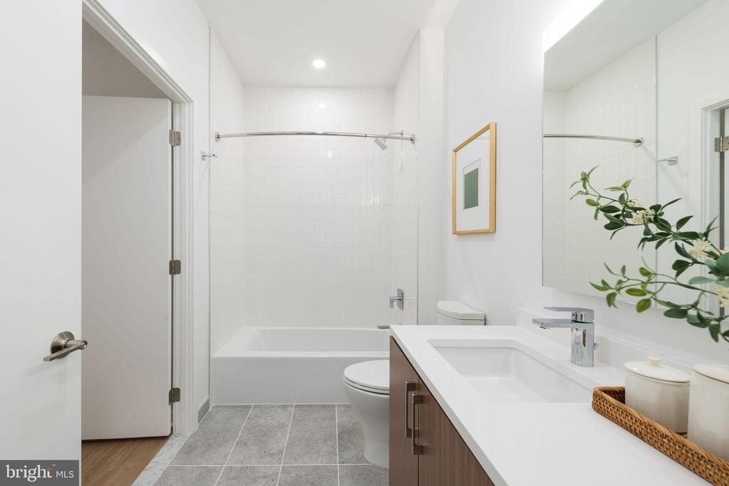 1055 N Fairfax Street - Photo 17