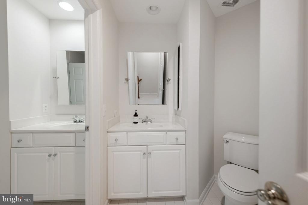 9 Franklin Street - Photo 23