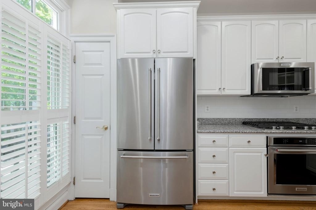9 Franklin Street - Photo 10