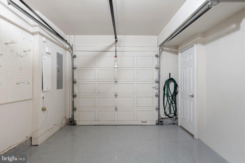 9 Franklin Street - Photo 35