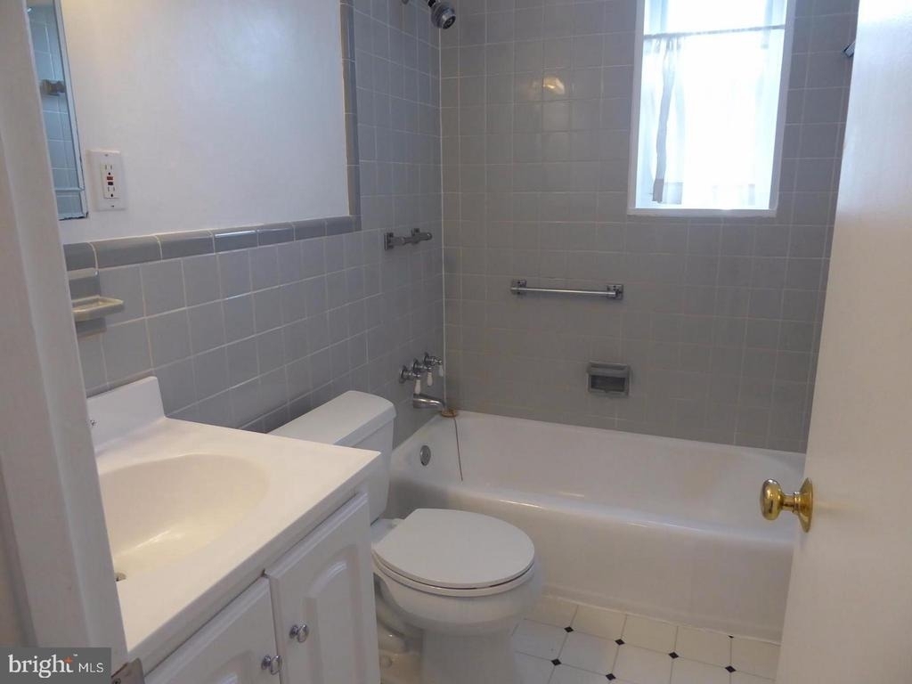 3515 Washington Boulevard - Photo 7