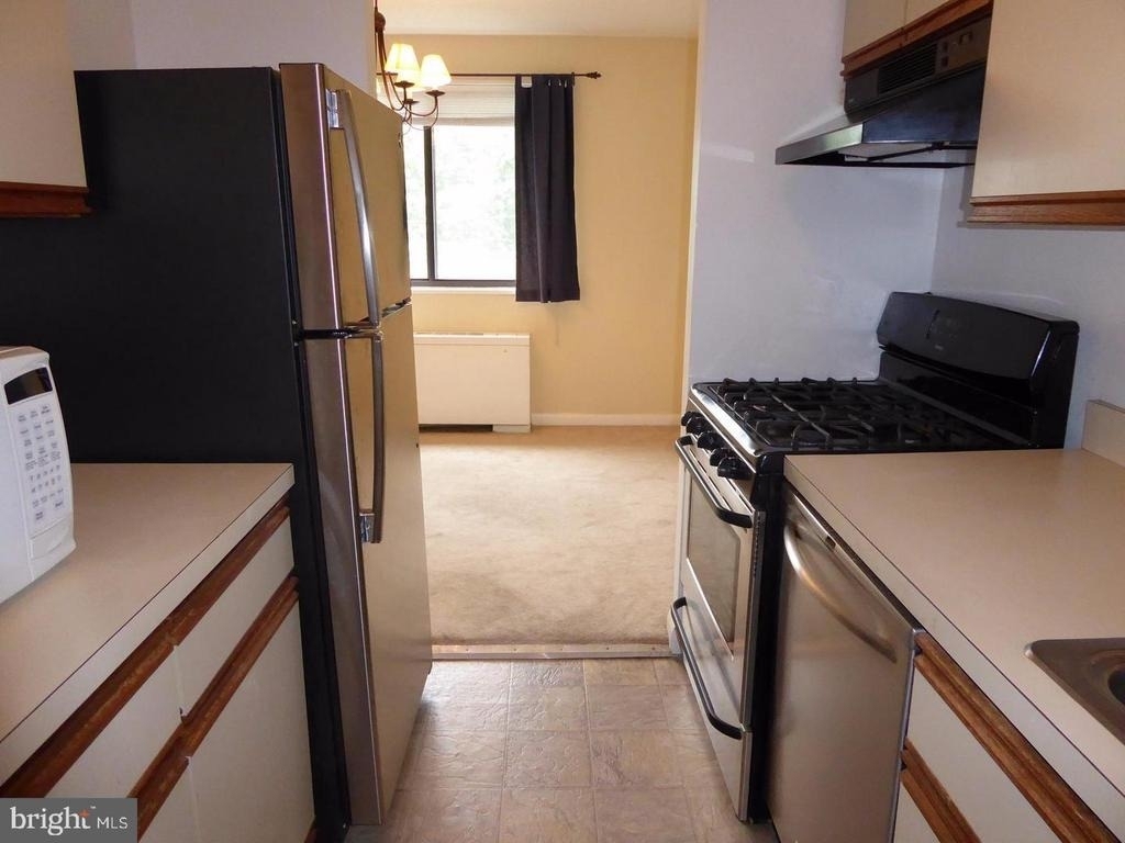 3515 Washington Boulevard - Photo 0