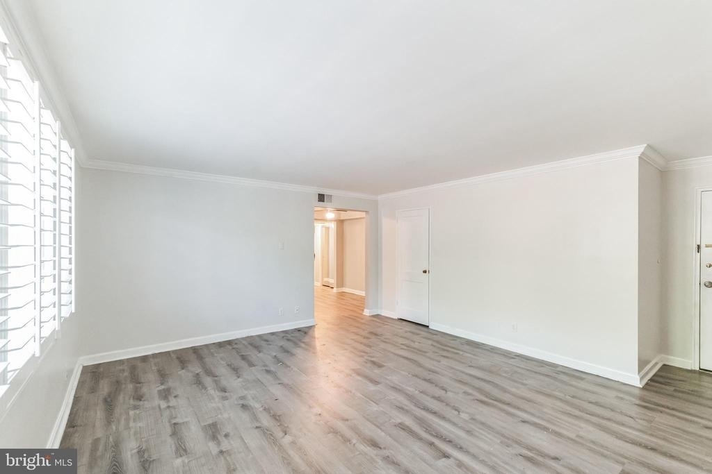 4225 N Henderson Road - Photo 19