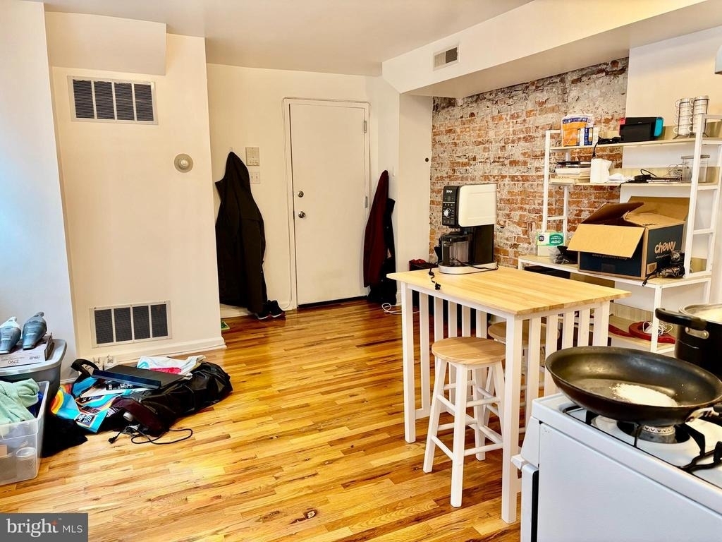 322 S 12th Street - Photo 0