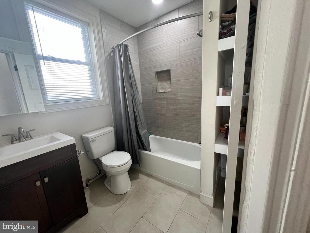 1725 N 27th Street - Photo 3