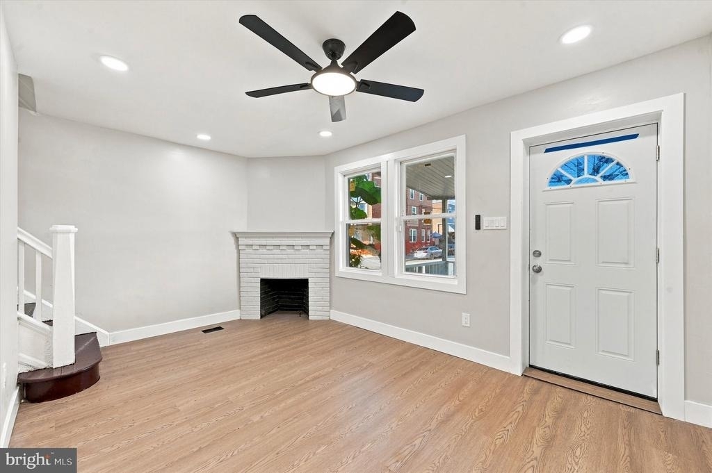 5840 Crittenden Street - Photo 8