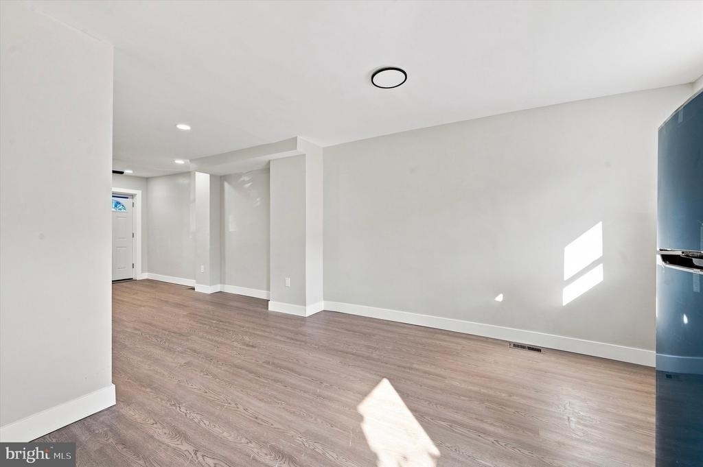 5840 Crittenden Street - Photo 11