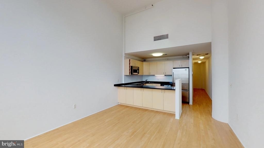2300 Walnut Street - Photo 4