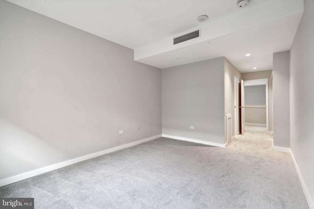 875 Sansom Street - Photo 35