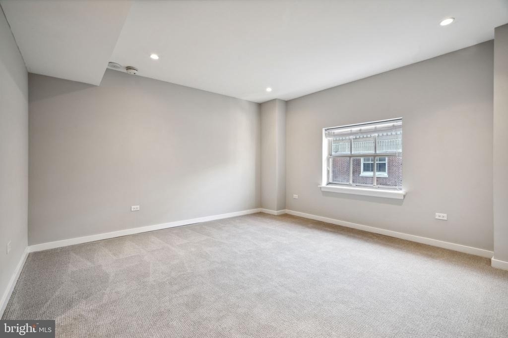 875 Sansom Street - Photo 23