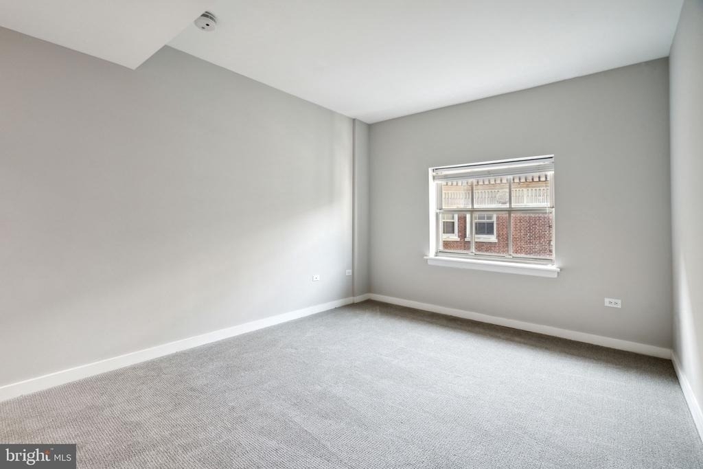 875 Sansom Street - Photo 33