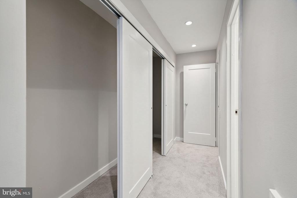 875 Sansom Street - Photo 22