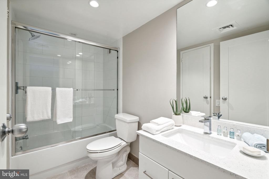 875 Sansom Street - Photo 28