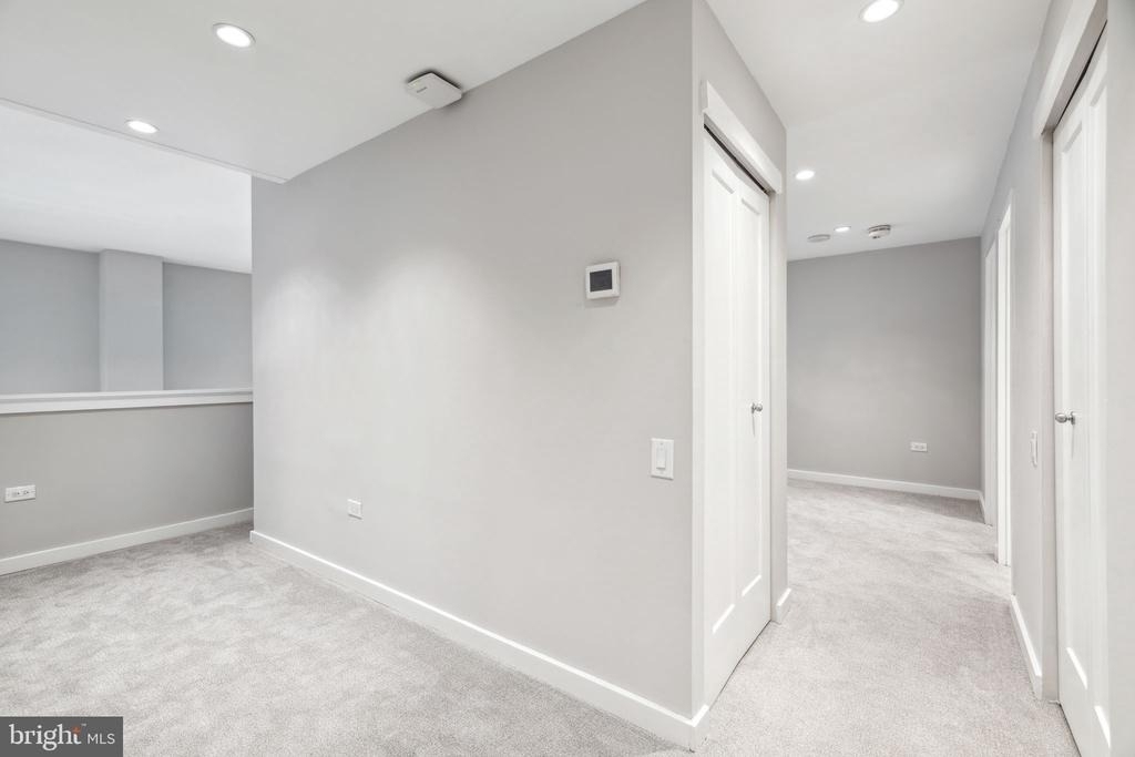 875 Sansom Street - Photo 24