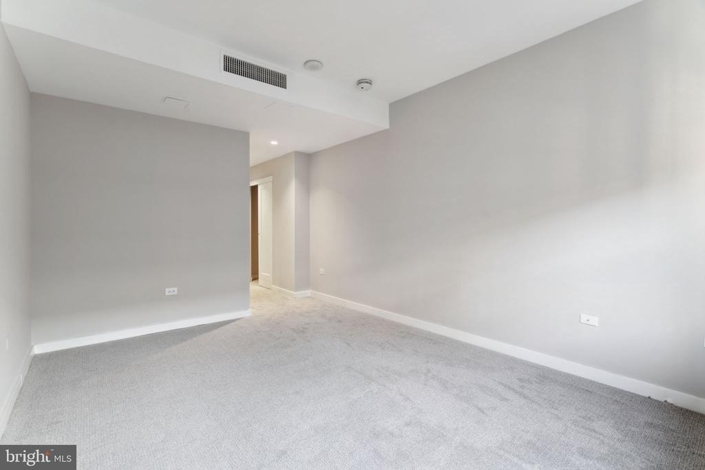 875 Sansom Street - Photo 34