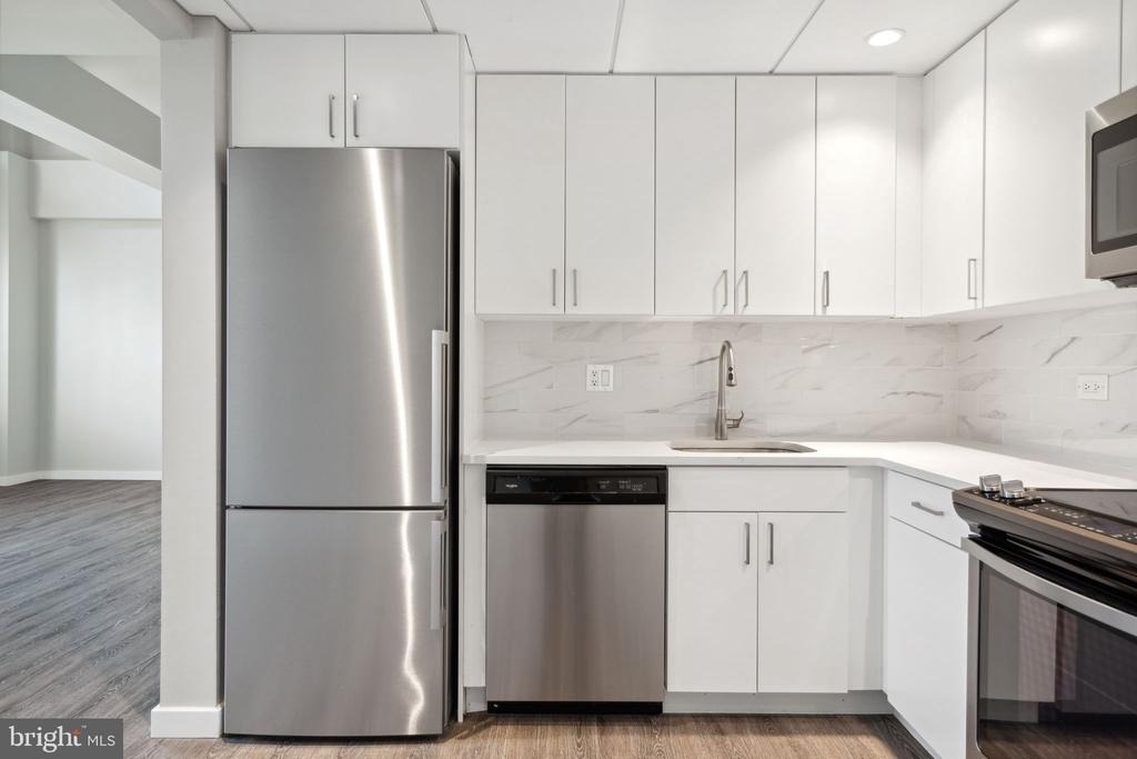 875 Sansom Street - Photo 10
