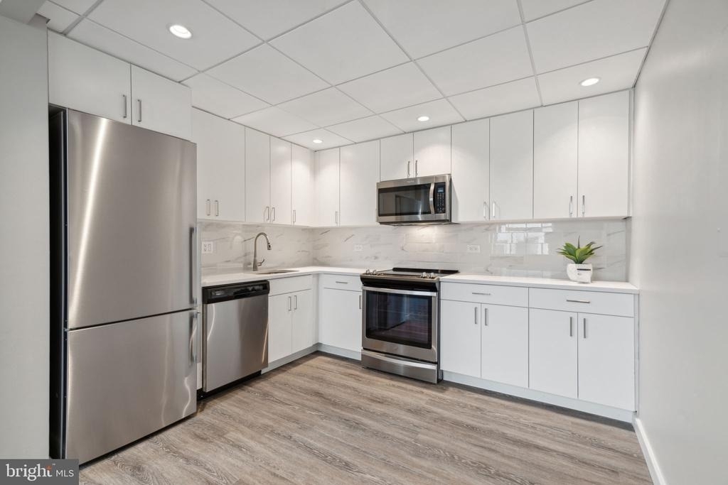 875 Sansom Street - Photo 7