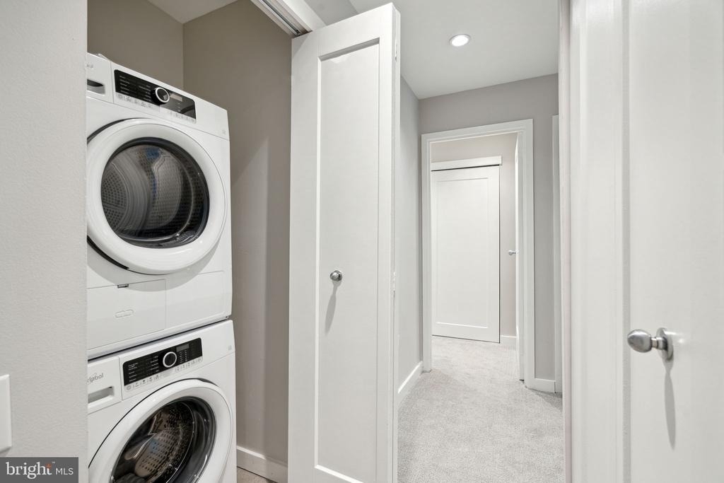 875 Sansom Street - Photo 18