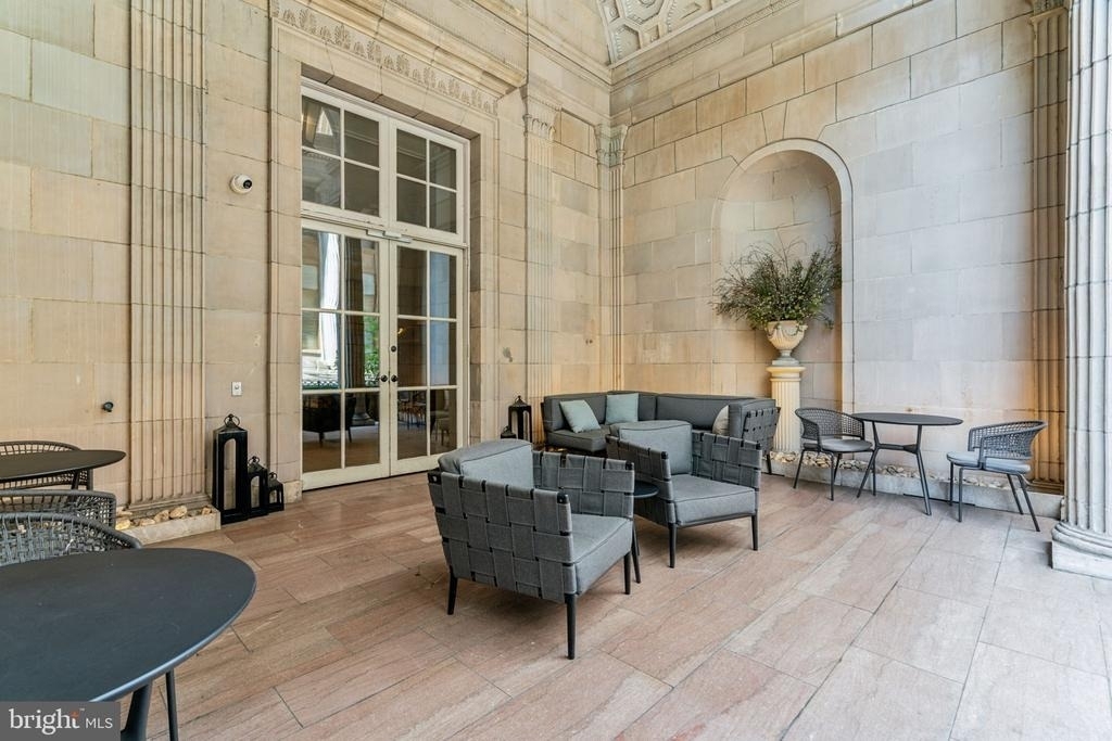875 Sansom Street - Photo 33