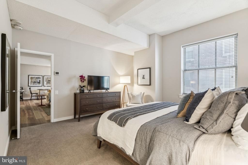 875 Sansom Street - Photo 14