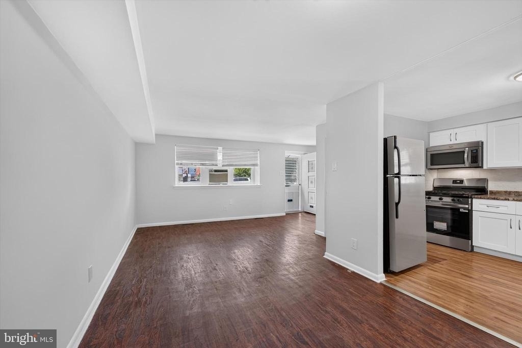 2261 Strahle Street - Photo 7