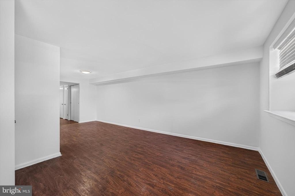2261 Strahle Street - Photo 4