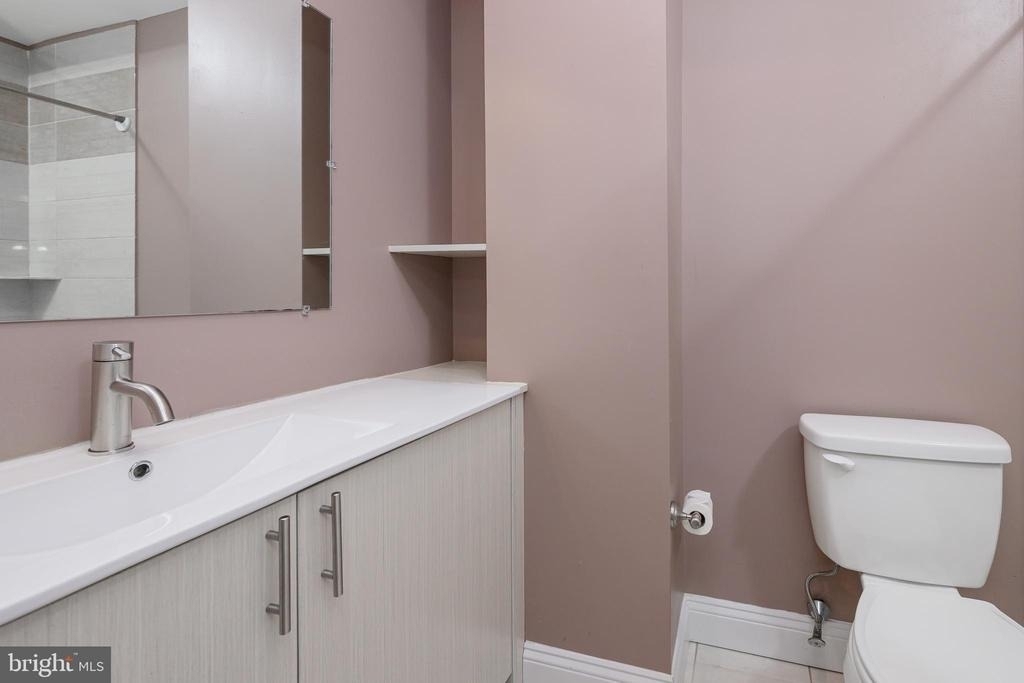 1439 N Newkirk Street - Photo 16