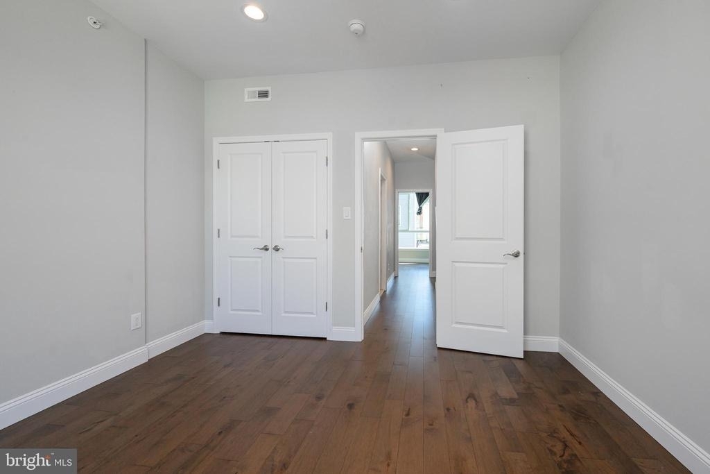 1439 N Newkirk Street - Photo 19