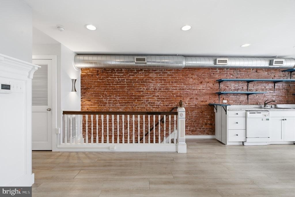 651 N 33rd Street - Photo 23