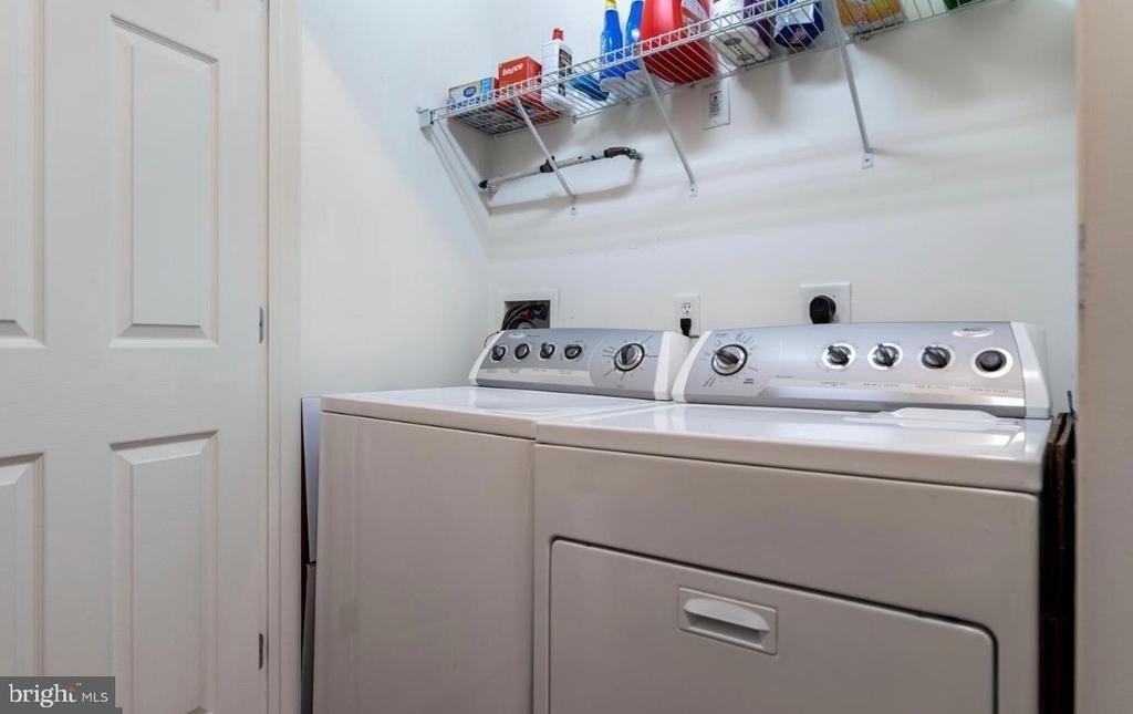 200 W Elm Street - Photo 13