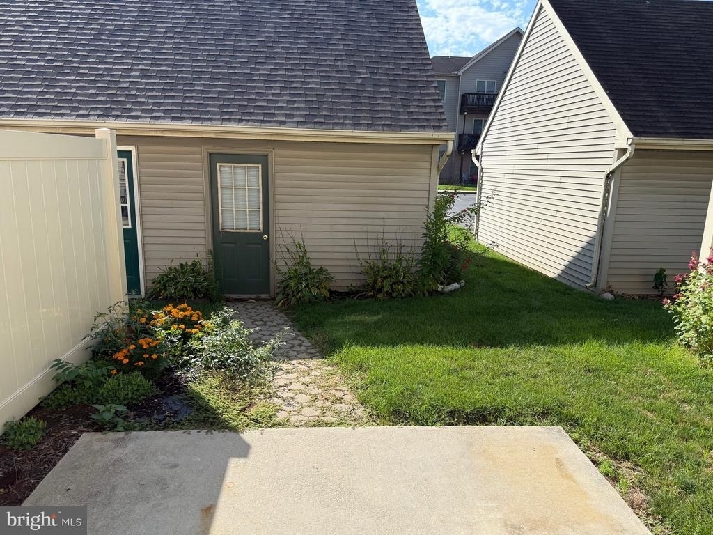 1948 Clinton Avenue - Photo 8