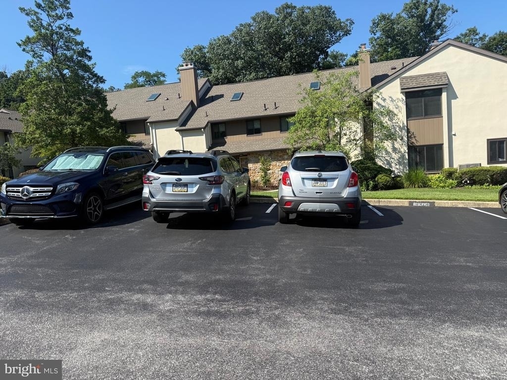 14 Oak Knoll Drive - Photo 1