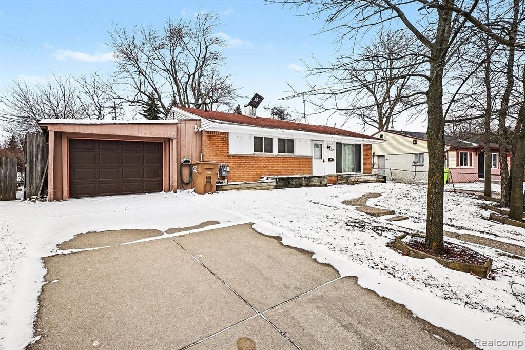 672 Linda Vista Drive - Photo 0