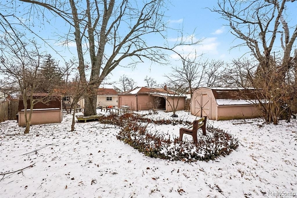 672 Linda Vista Drive - Photo 4