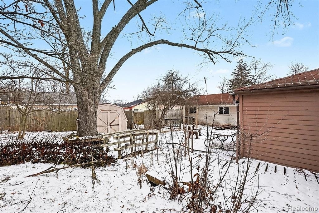 672 Linda Vista Drive - Photo 5