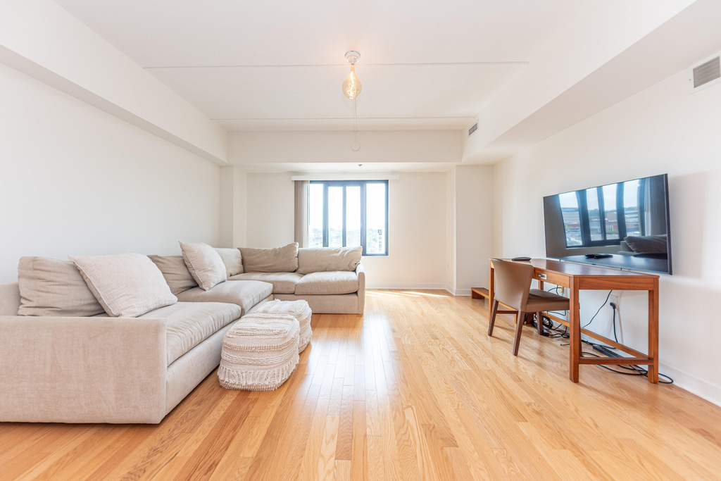 111 N Ashley Street - Photo 6