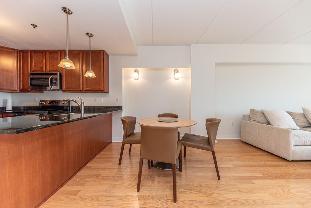 111 N Ashley Street - Photo 4