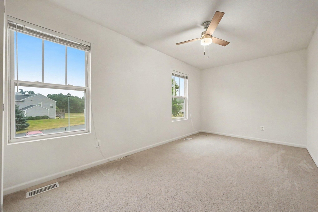 352 Laurel Wood Street - Photo 9