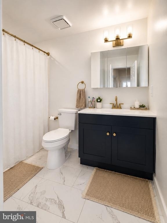 937 Woodstock Court - Photo 3