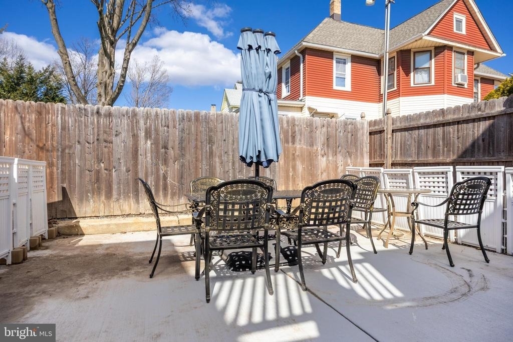 607 Station Avenue - Photo 21