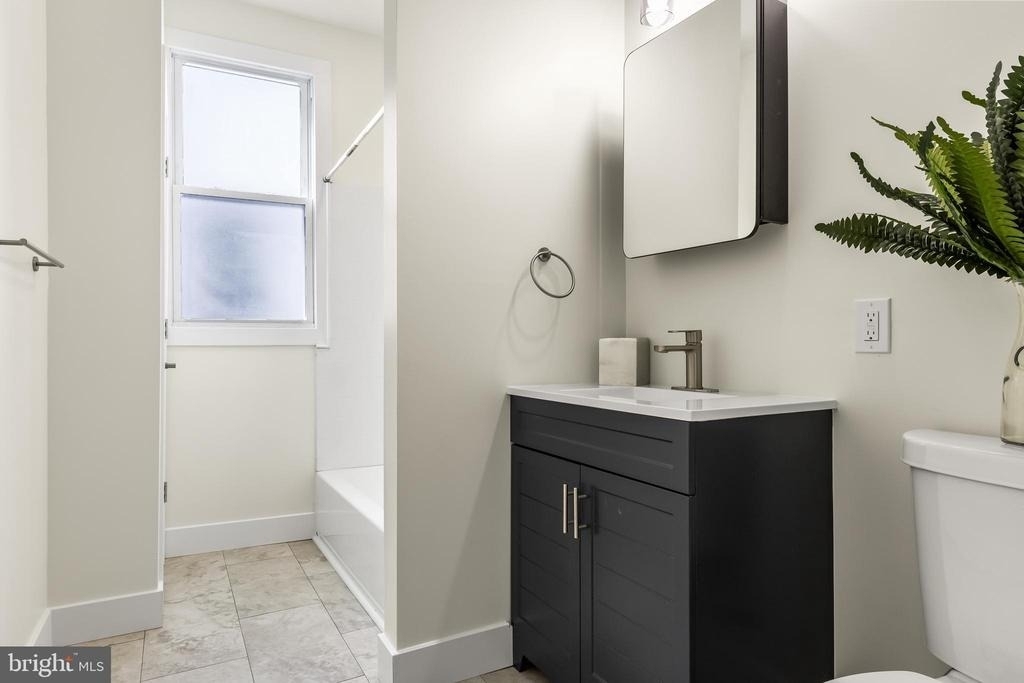 607 Station Avenue - Photo 8