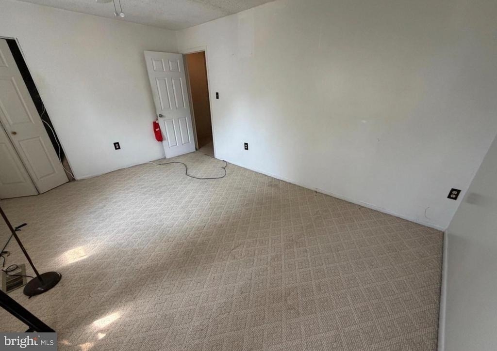 38 Chiswick Drive - Photo 5