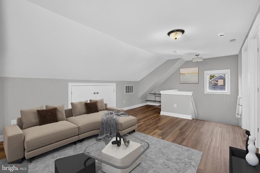 21 E Redman Avenue - Photo 56