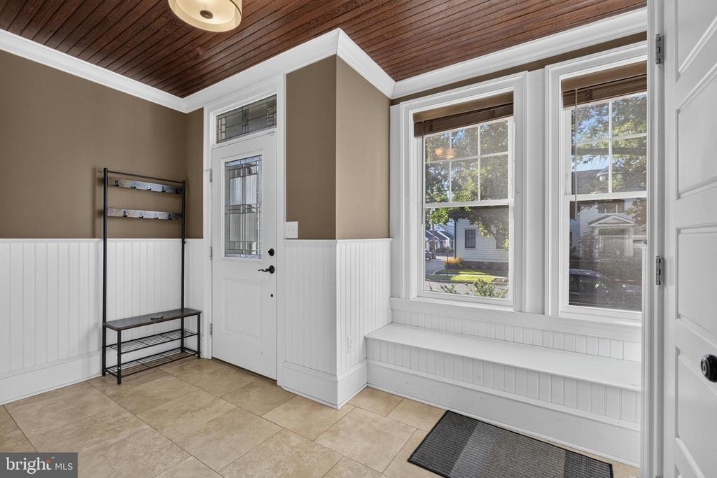 21 E Redman Avenue - Photo 6